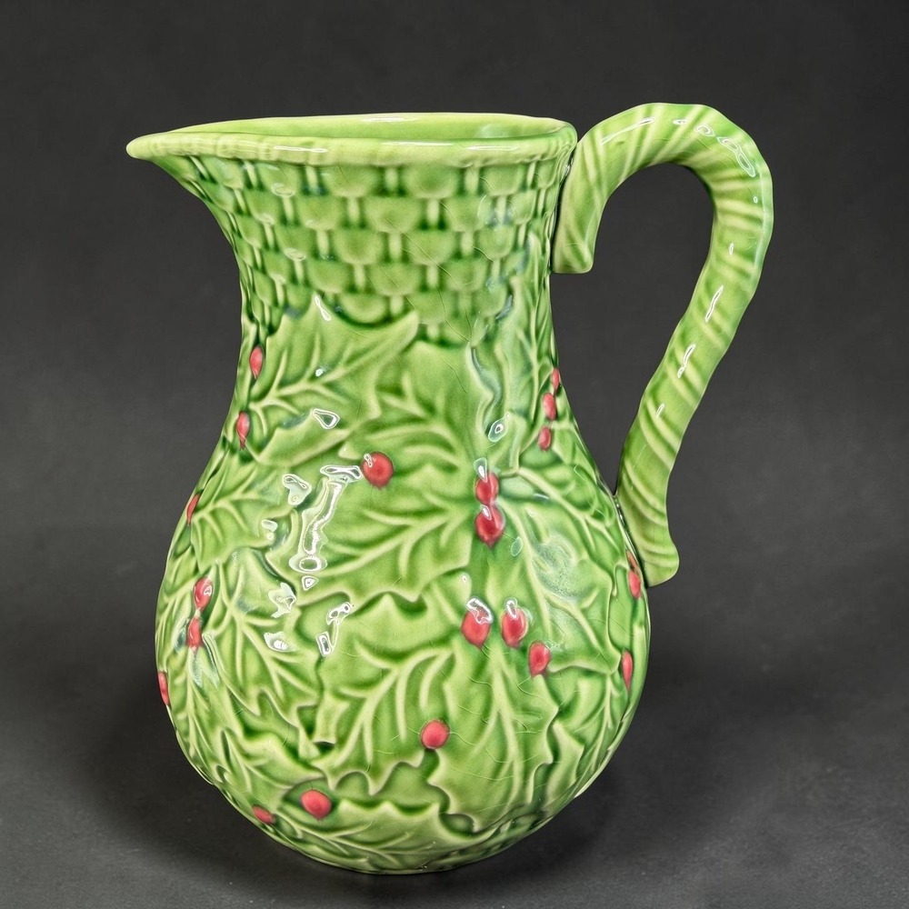 Bordallo Pinheiro Holly Berry Pitcher Green Majolica Portugal 9in Jug 64oz VTG
